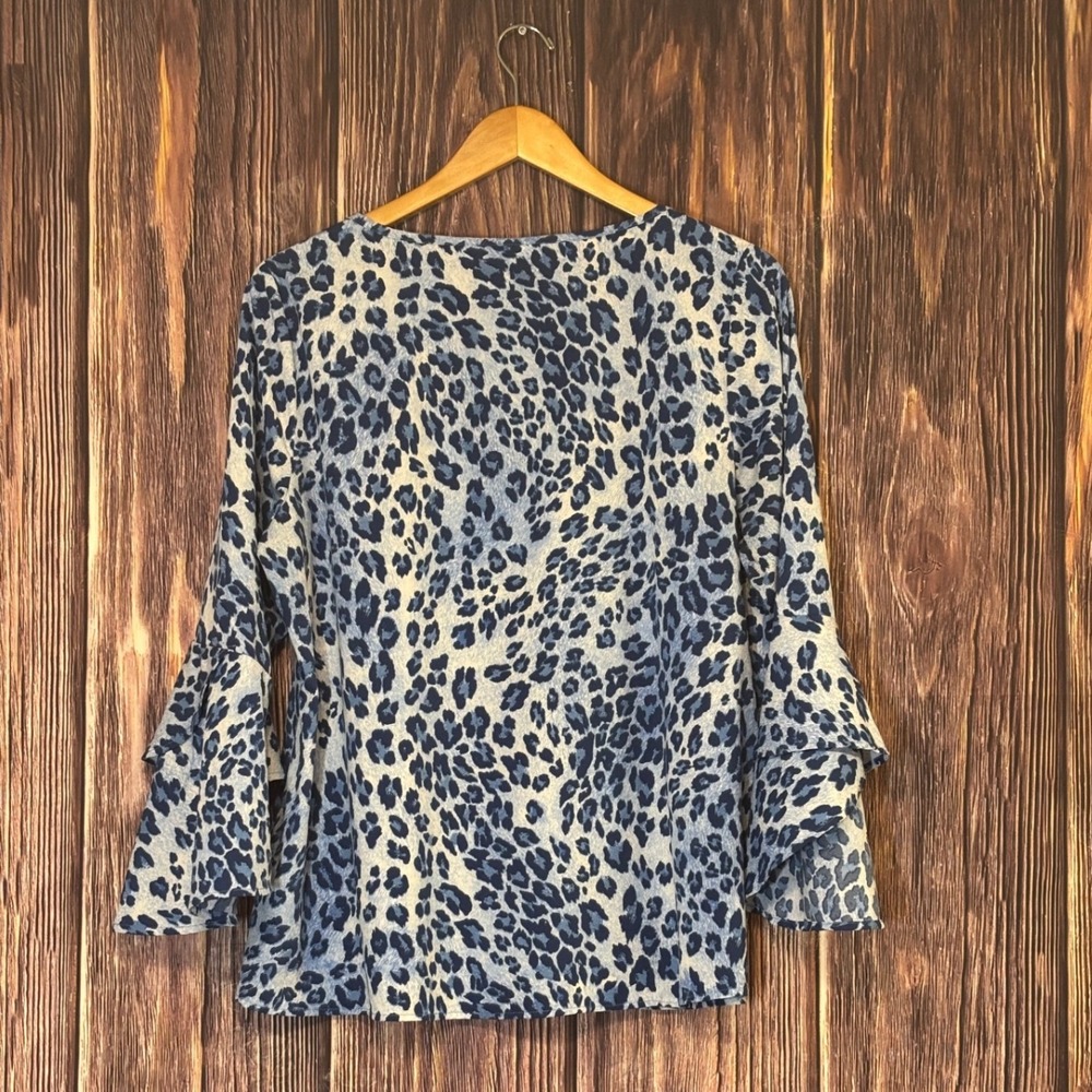 Belle by Kim Gravel Womens Blouse L Blue Leopard Print Ruffle Bell Sleeve Top - Picture 3 of 11